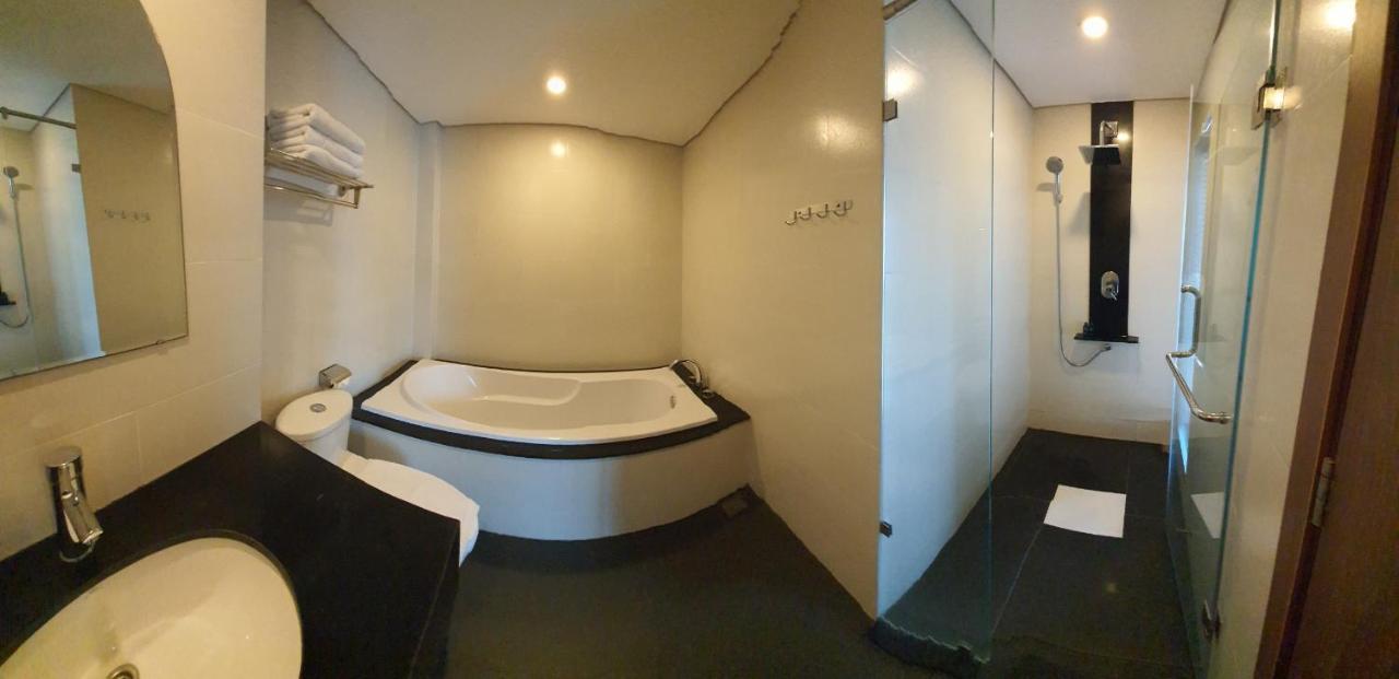 Gemini Saigon Hotel & Apartment Хошимин Екстериор снимка