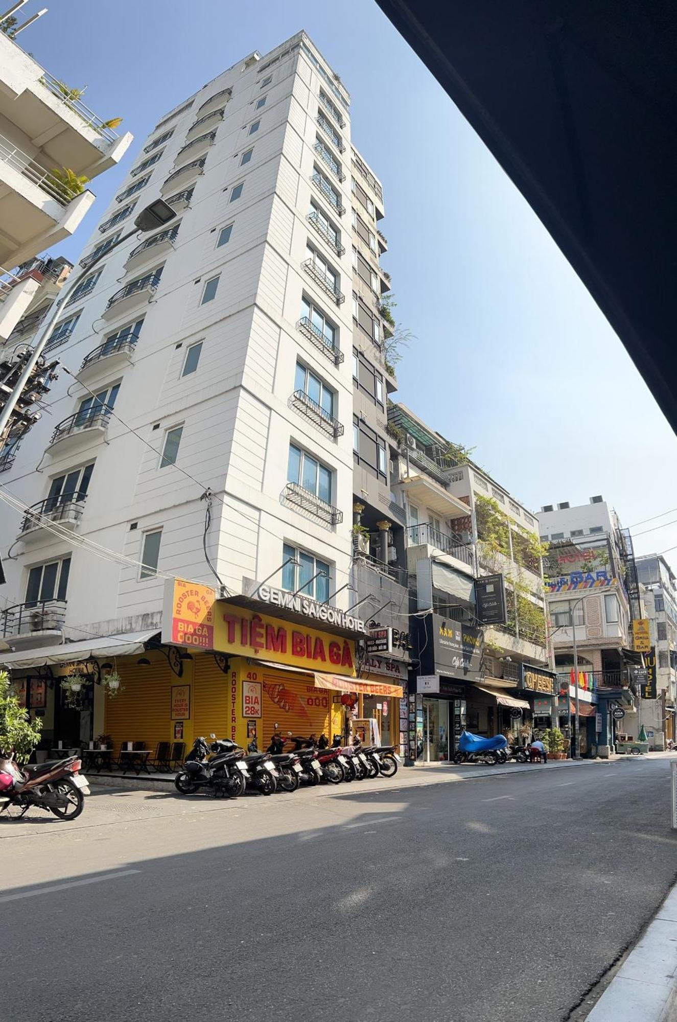 Gemini Saigon Hotel & Apartment Хошимин Екстериор снимка